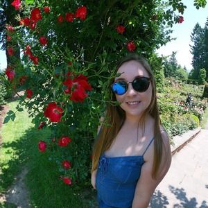 Meet your Posher, Alyssa